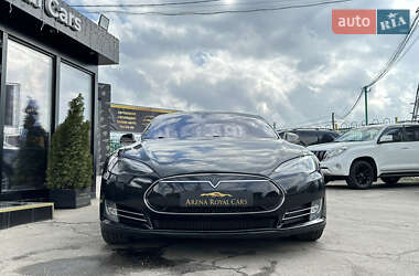 Лифтбек Tesla Model S 2014 в 