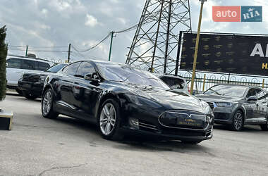 Лифтбек Tesla Model S 2014 в 