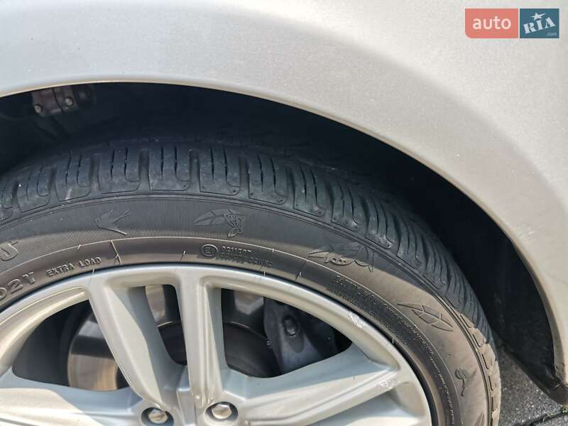 Ліфтбек Tesla Model S 2016 в Тернополі