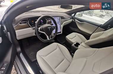Ліфтбек Tesla Model S 2016 в Тернополі