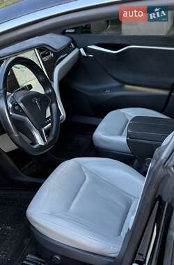 Ліфтбек Tesla Model S 2015 в Вінниці