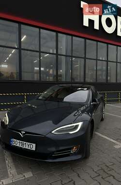 Ліфтбек Tesla Model S 2018 в Тернополі