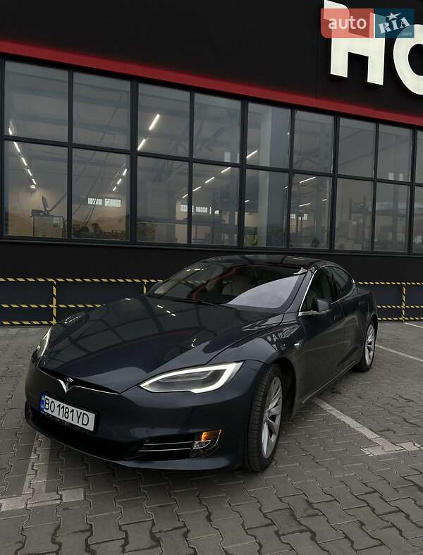 Лифтбек Tesla Model S 2018 в Тернополе фото 2 Лифтбек Tesla Model S 2018 в Тернополе