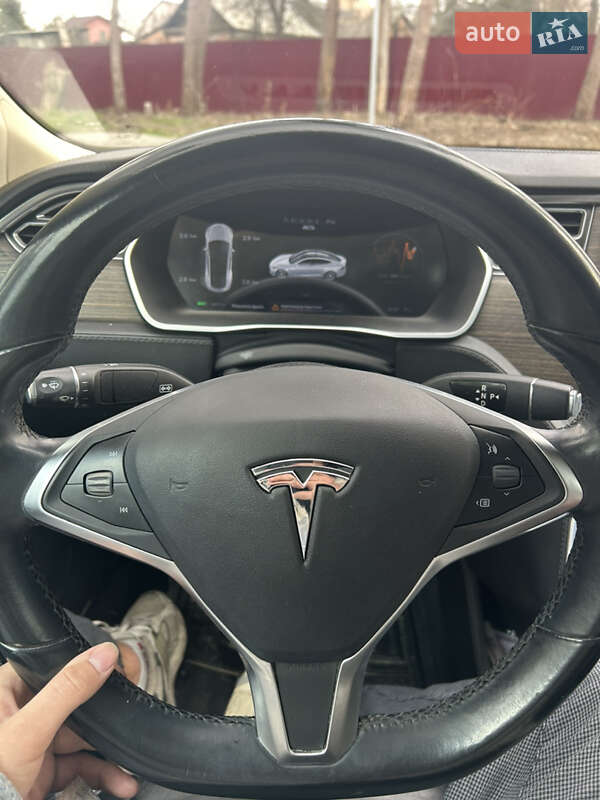 Ліфтбек Tesla Model S 2014 в Житомирі