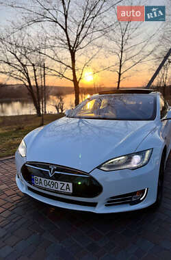 Ліфтбек Tesla Model S 2012 в 