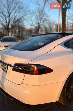 Ліфтбек Tesla Model S 2012 в 