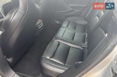 Ліфтбек Tesla Model S 2017 в 