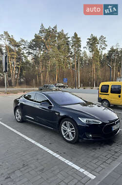 Ліфтбек Tesla Model S 2015 в 