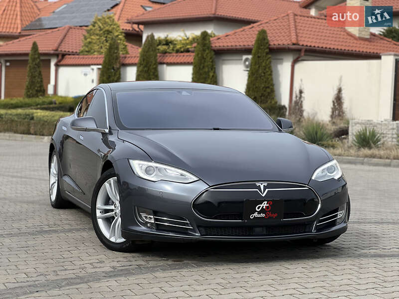 Лифтбек Tesla Model S 2014 в Одессе
