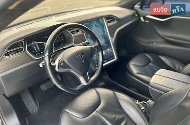 Лифтбек Tesla Model S 2014 в 