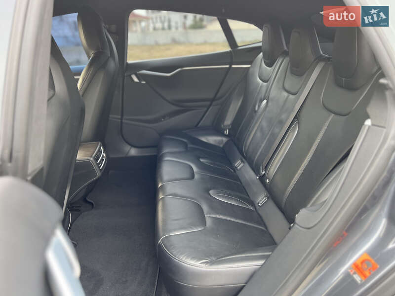 Лифтбек Tesla Model S 2014 в Одессе