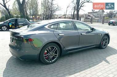 Лифтбек Tesla Model S 2015 в 