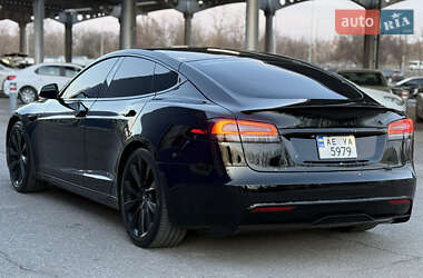 Лифтбек Tesla Model S 2022 в 