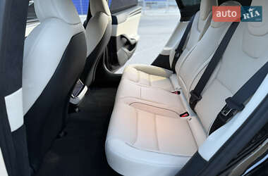Лифтбек Tesla Model S 2022 в 