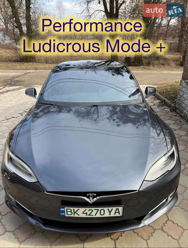 Лифтбек Tesla Model S 2020 в Ровно
