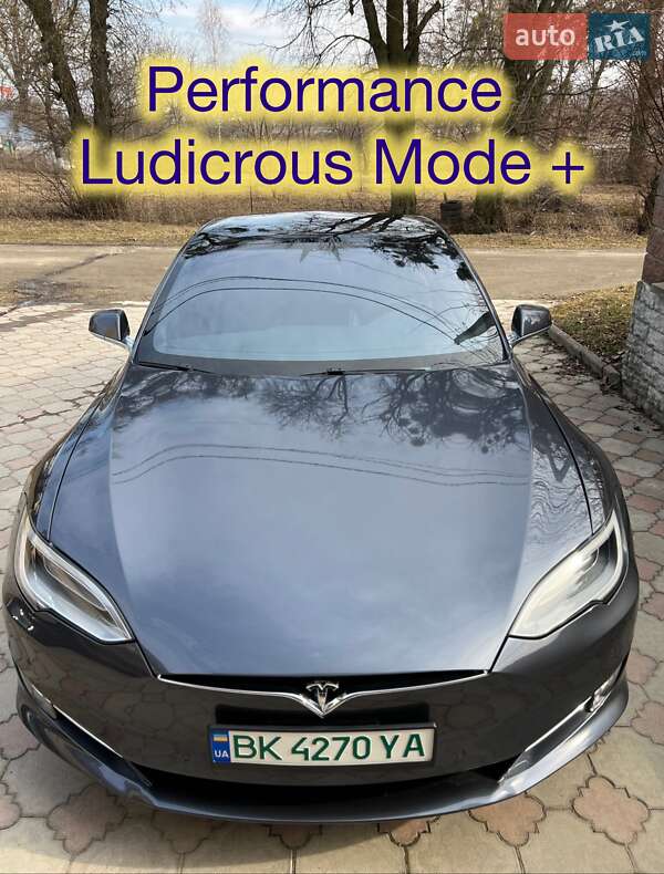 Лифтбек Tesla Model S 2020 в Ровно