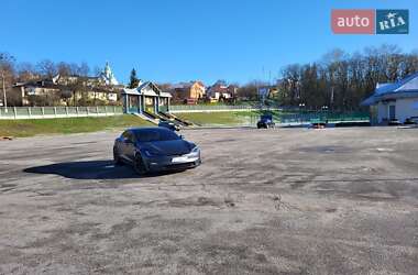 Лифтбек Tesla Model S 2022 в 