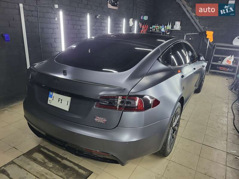 Ліфтбек Tesla Model S 2022 в Обухові