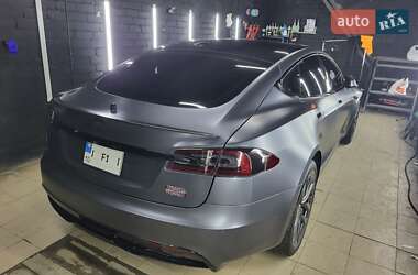 Лифтбек Tesla Model S 2022 в 