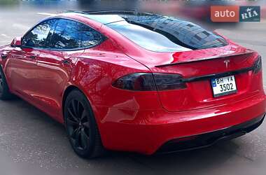 Лифтбек Tesla Model S 2021 в 