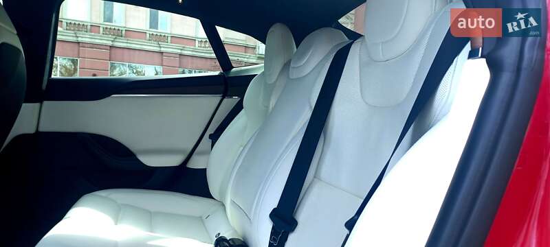 Лифтбек Tesla Model S 2021 в Одессе