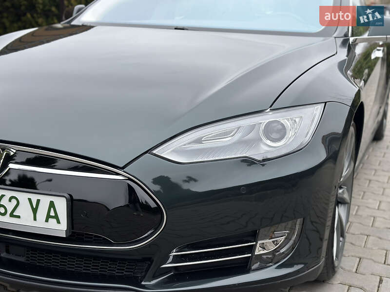 Лифтбек Tesla Model S 2014 в Одессе