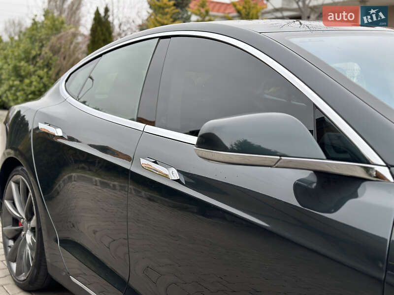 Лифтбек Tesla Model S 2014 в Одессе