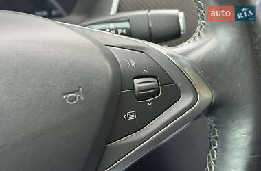 Лифтбек Tesla Model S 2014 в 