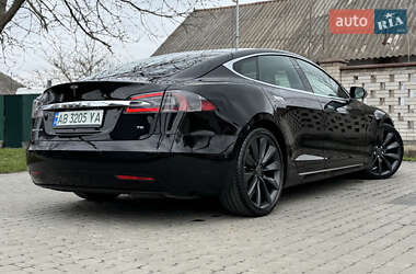 Лифтбек Tesla Model S 2017 в 