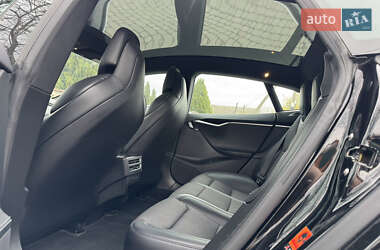 Лифтбек Tesla Model S 2017 в 