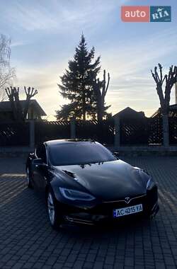 Лифтбек Tesla Model S 2018 в 