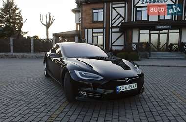 Лифтбек Tesla Model S 2018 в 