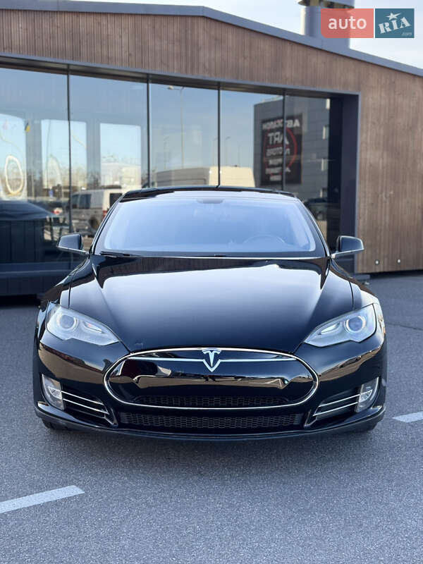 Ліфтбек Tesla Model S 2012 в Києві