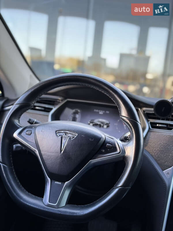 Ліфтбек Tesla Model S 2012 в Києві