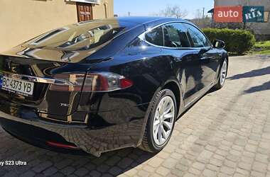 Лифтбек Tesla Model S 2017 в 