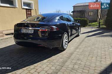 Лифтбек Tesla Model S 2017 в 