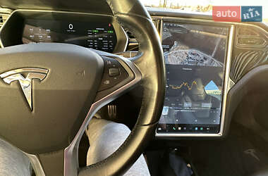 Лифтбек Tesla Model S 2015 в 
