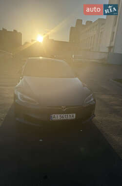 Лифтбек Tesla Model S 2017 в 