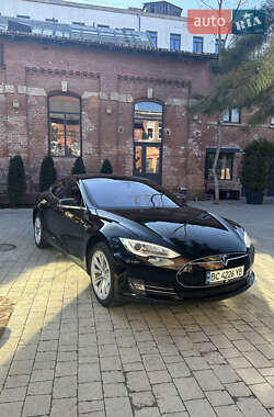 Лифтбек Tesla Model S 2013 в 