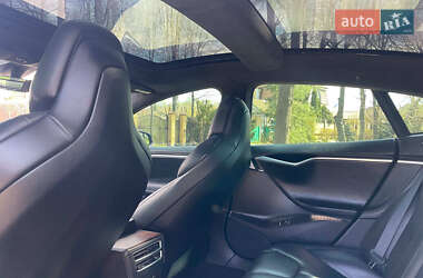 Лифтбек Tesla Model S 2017 в 