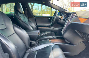 Лифтбек Tesla Model S 2017 в 