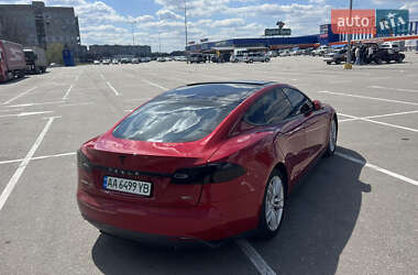 Лифтбек Tesla Model S 2016 в 
