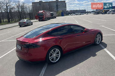 Лифтбек Tesla Model S 2016 в 