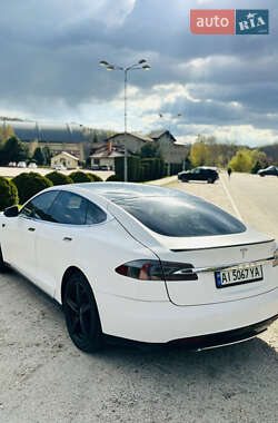 Лифтбек Tesla Model S 2013 в 
