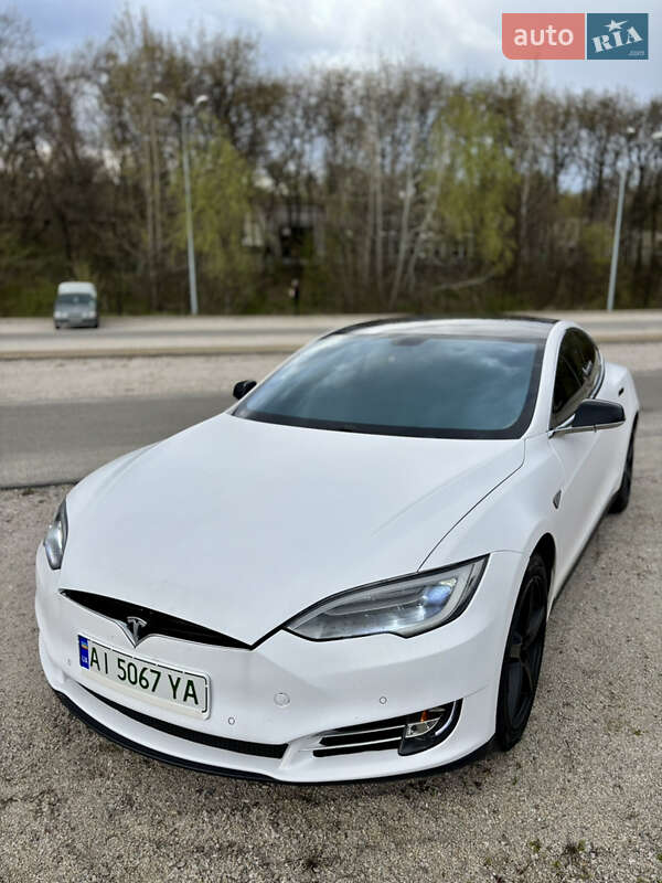 Лифтбек Tesla Model S 2013 в Днепре