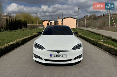 Лифтбек Tesla Model S 2019 в 