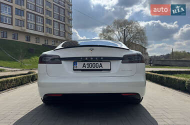 Лифтбек Tesla Model S 2019 в 