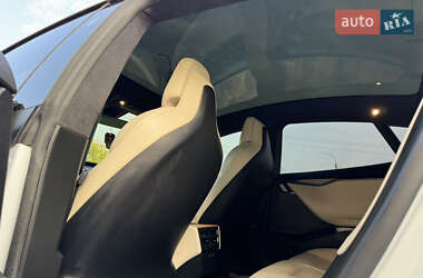 Лифтбек Tesla Model S 2019 в 