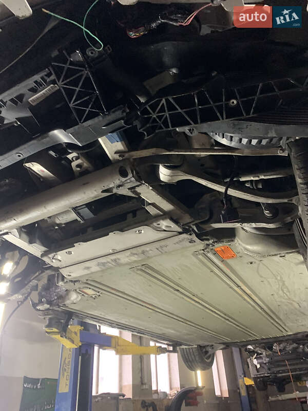 Лифтбек Tesla Model S 2016 в Ровно фото 11 Лифтбек Tesla Model S 2016 в Ровно