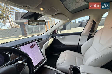 Лифтбек Tesla Model S 2017 в 